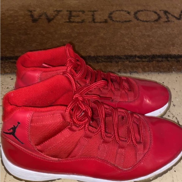 JORDAN 11 “Win Like ‘96” - Picture 3 of 3